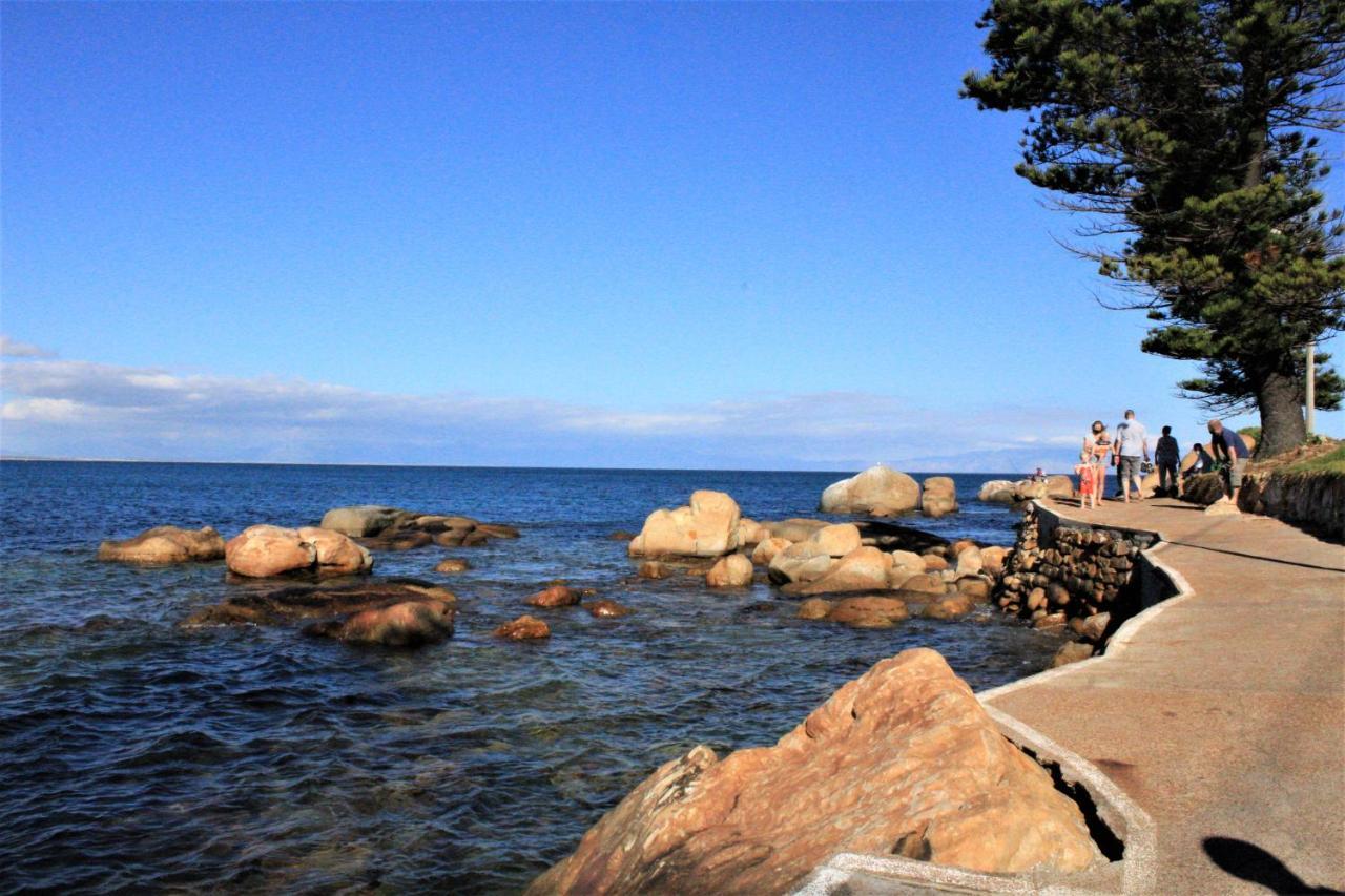 South Peninsula Beach Apartment Кейптаун Екстериор снимка