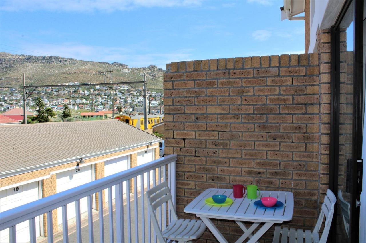 South Peninsula Beach Apartment Кейптаун Екстериор снимка